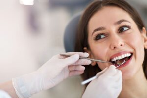 How Your Dentist Treats Tooth Sensitivity